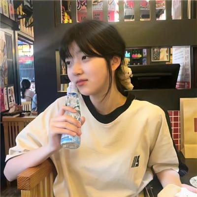 那女孩真帅